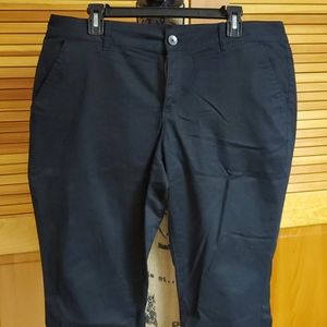 Black a.n.a. skinny pants
